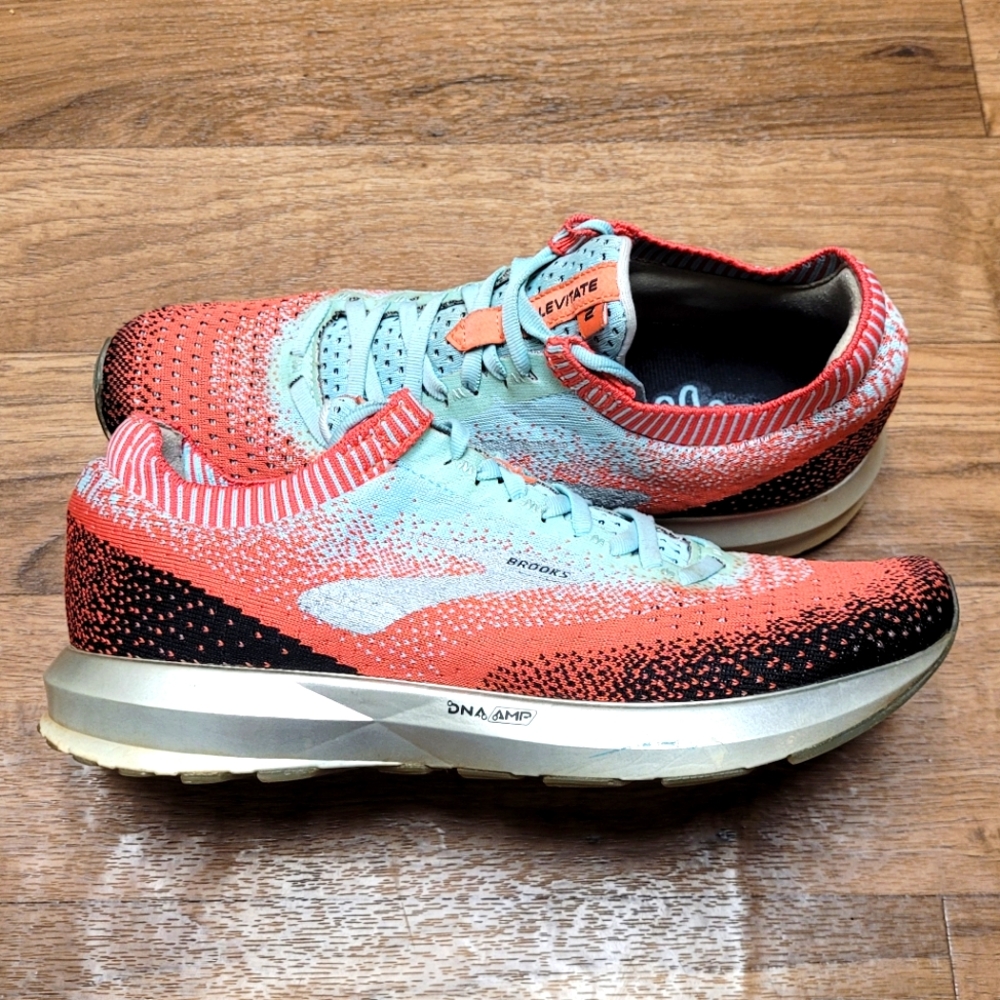 Brooks levitate 2 - Women's Size 9